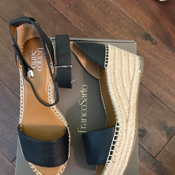 Franco Sarto espadrille wedge sandal  9M - Excellent Used Condition! - Picture 2 of 6
